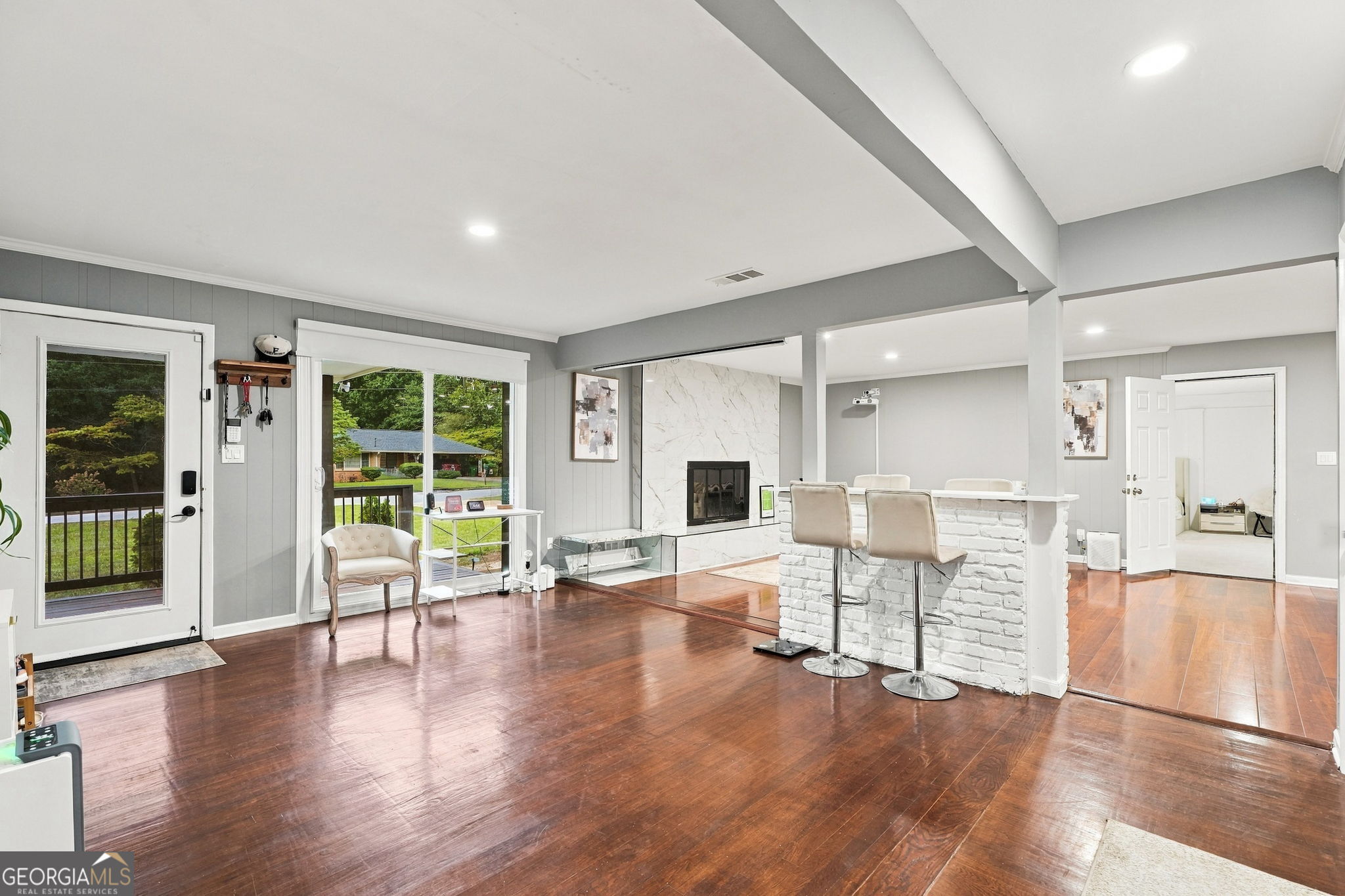 4166 Idlevale Drive Property Photo 6