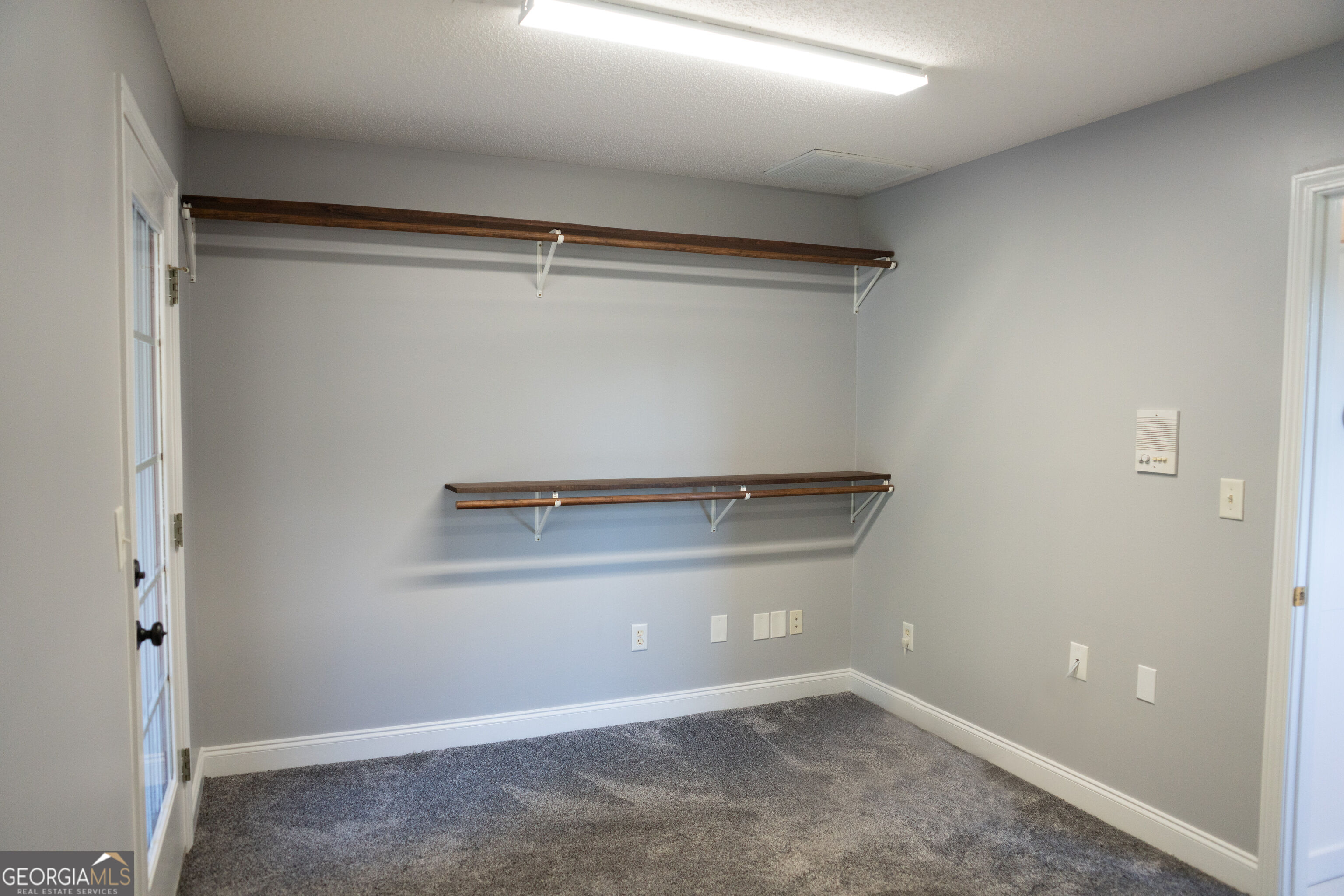 920 Orianna Road Property Photo 17