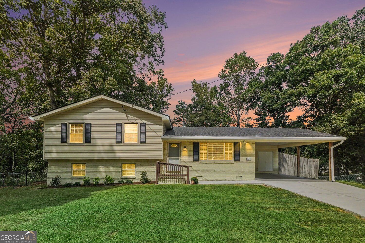 1229 De Leon Court Property Photo 3