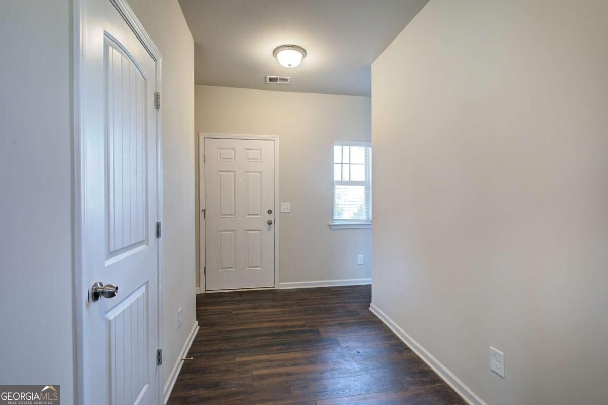 102 Oak Ridge Drive Property Photo 7