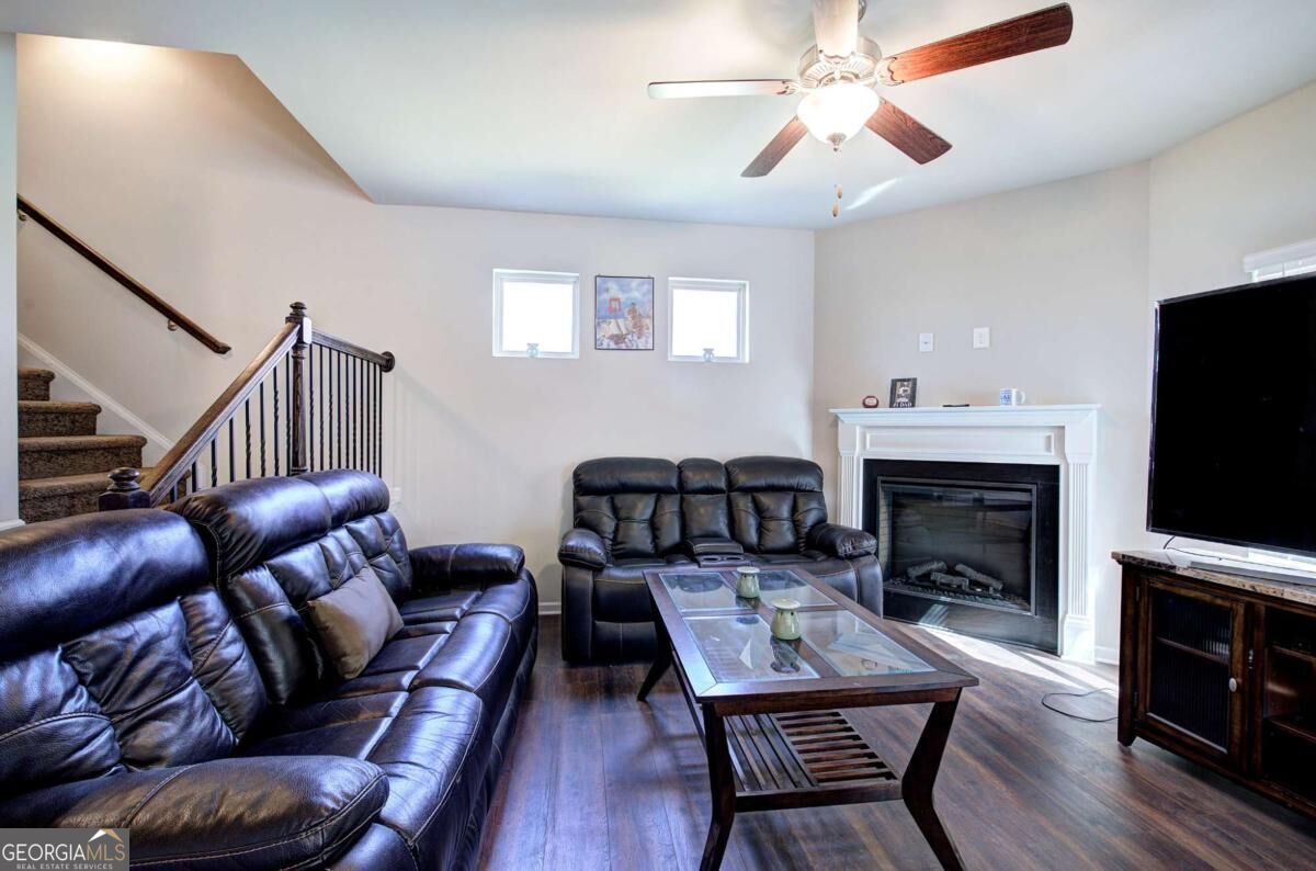 102 Oak Ridge Drive Property Photo 10