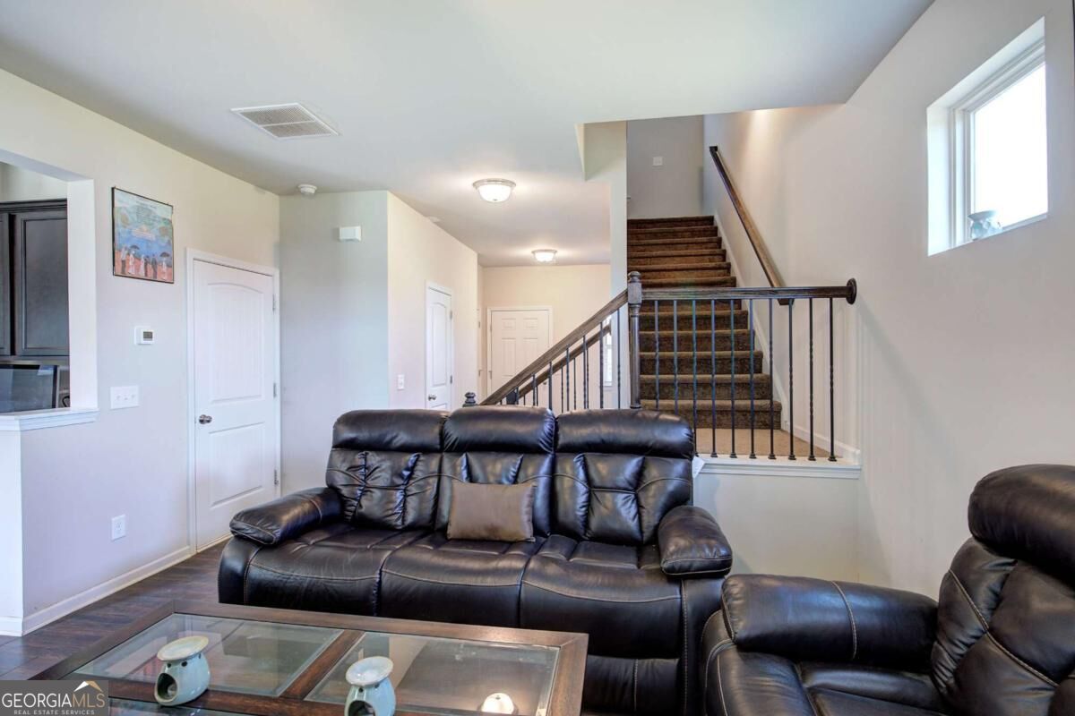 102 Oak Ridge Drive Property Photo 13