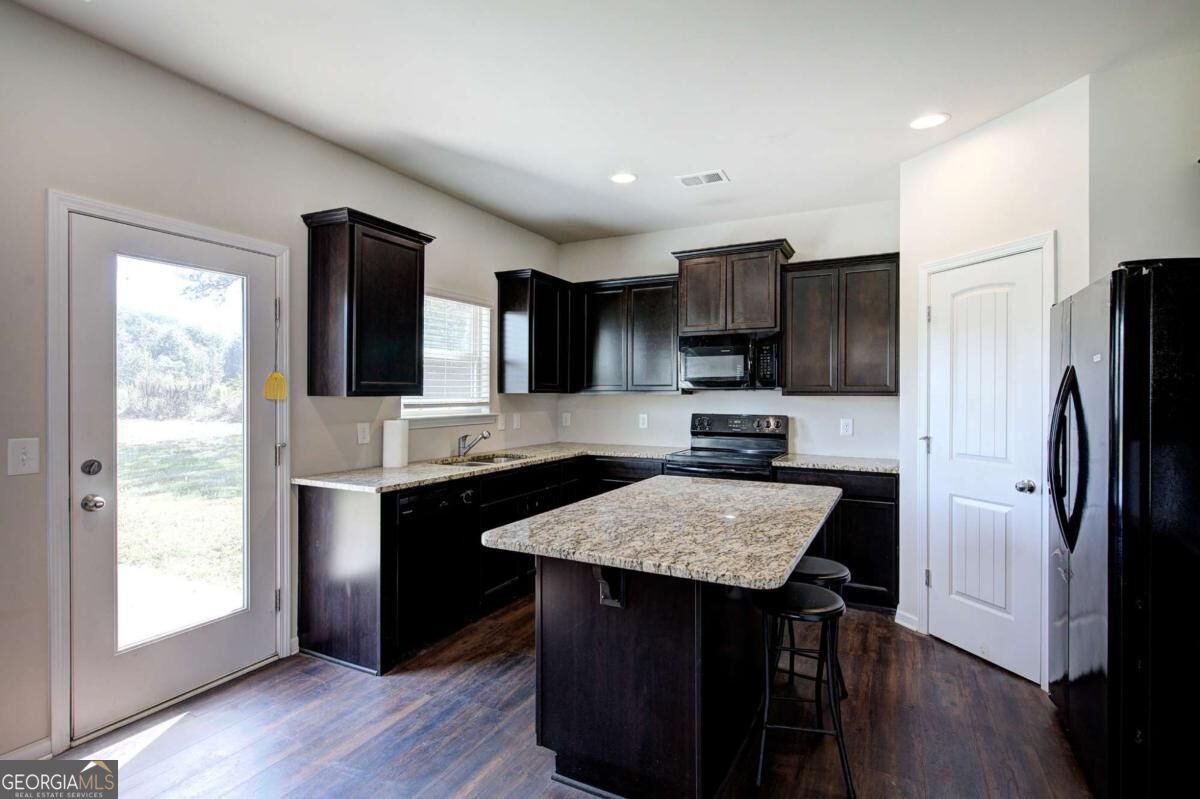 102 Oak Ridge Drive Property Photo 16