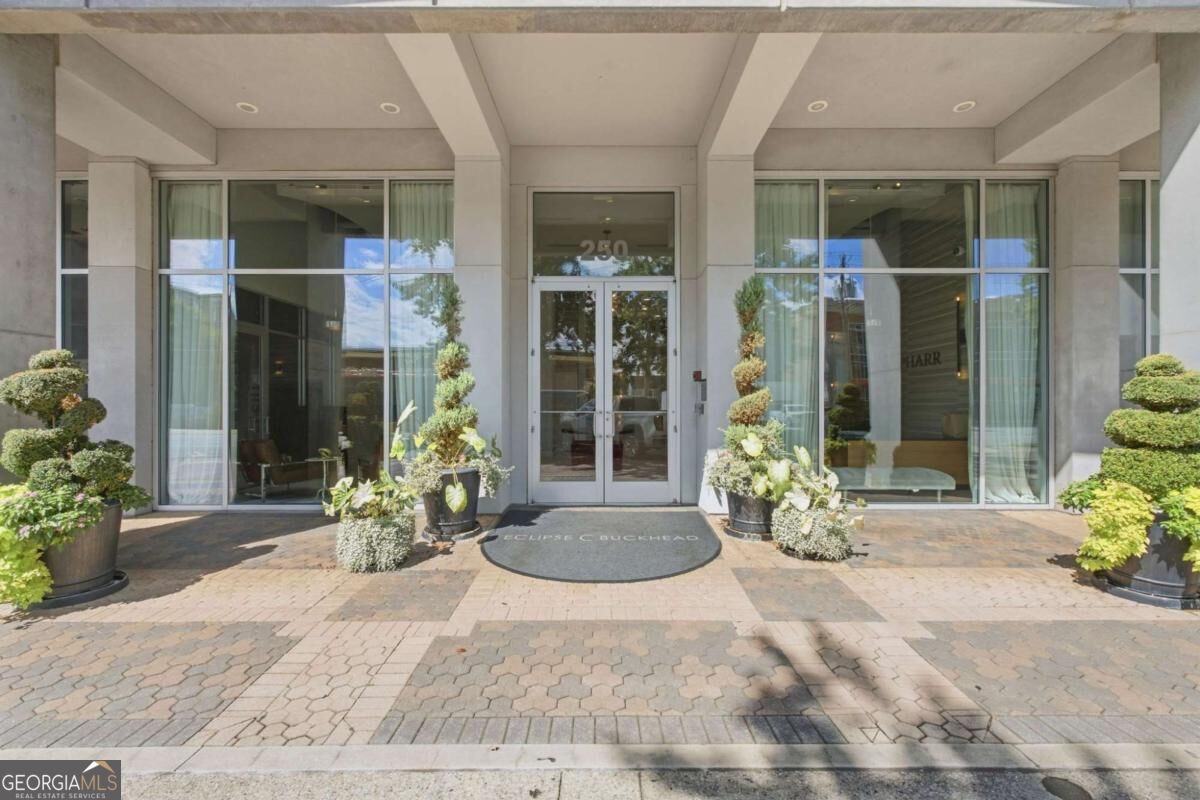 250 Pharr Road Ne # 1209 Property Photo 1