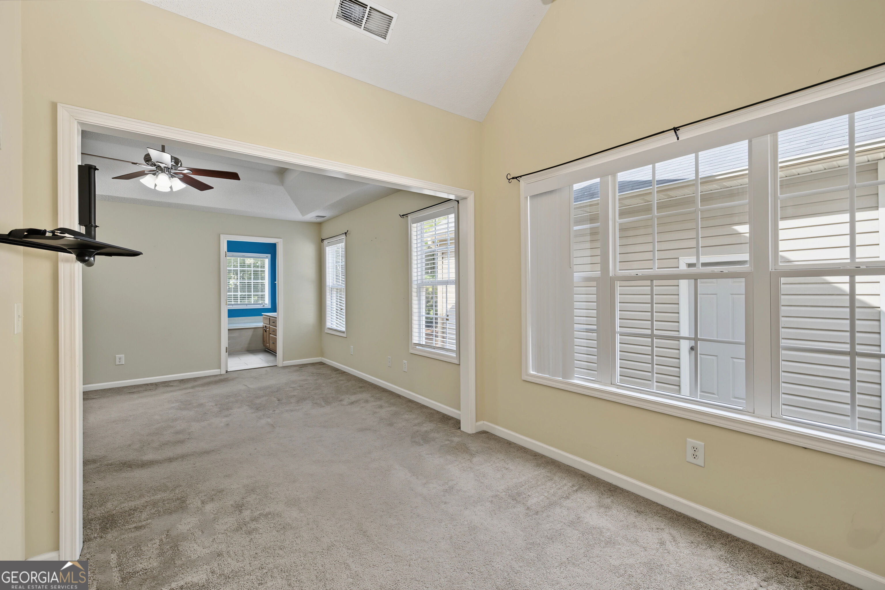 129 King Richard Drive Property Photo 22