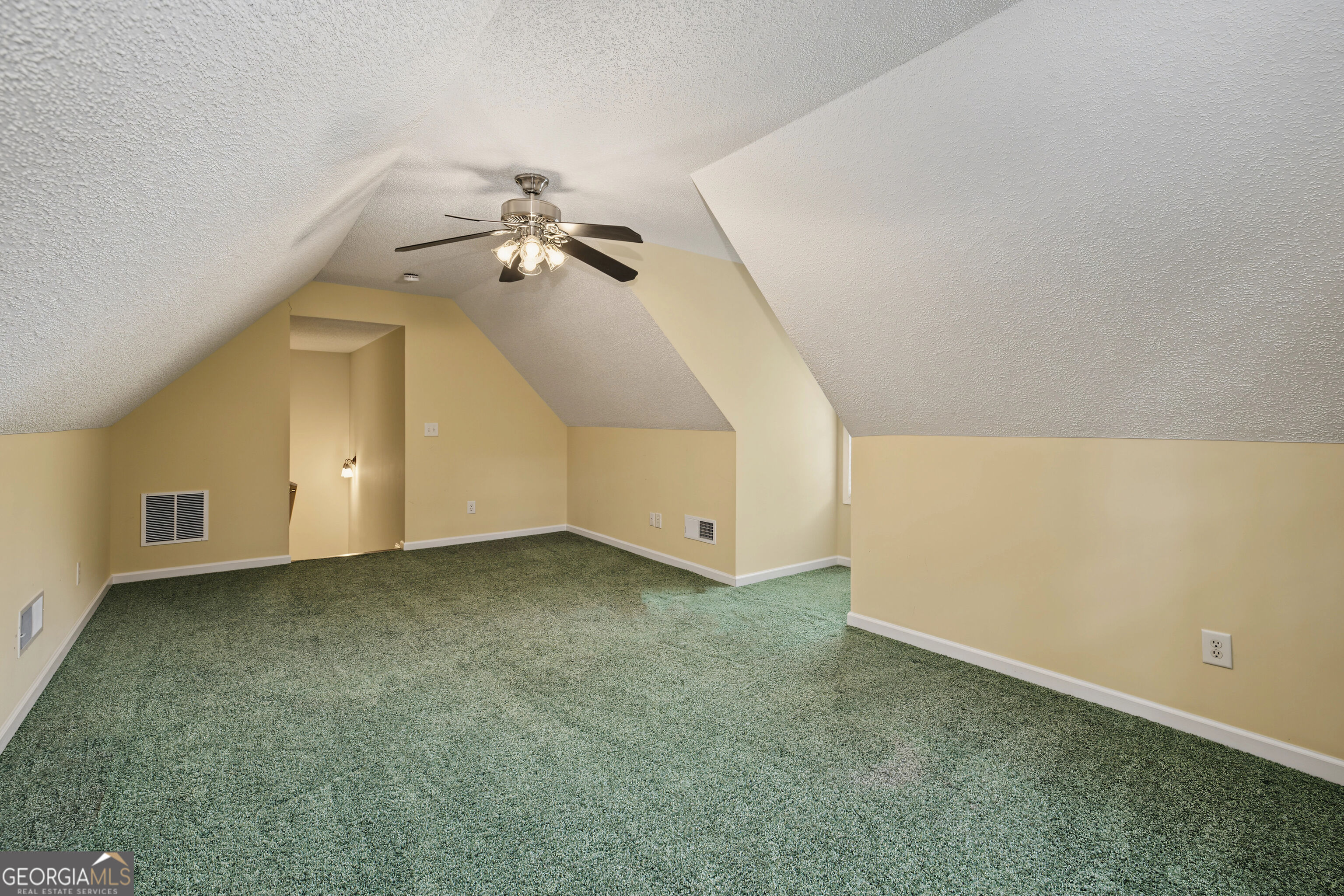 129 King Richard Drive Property Photo 33
