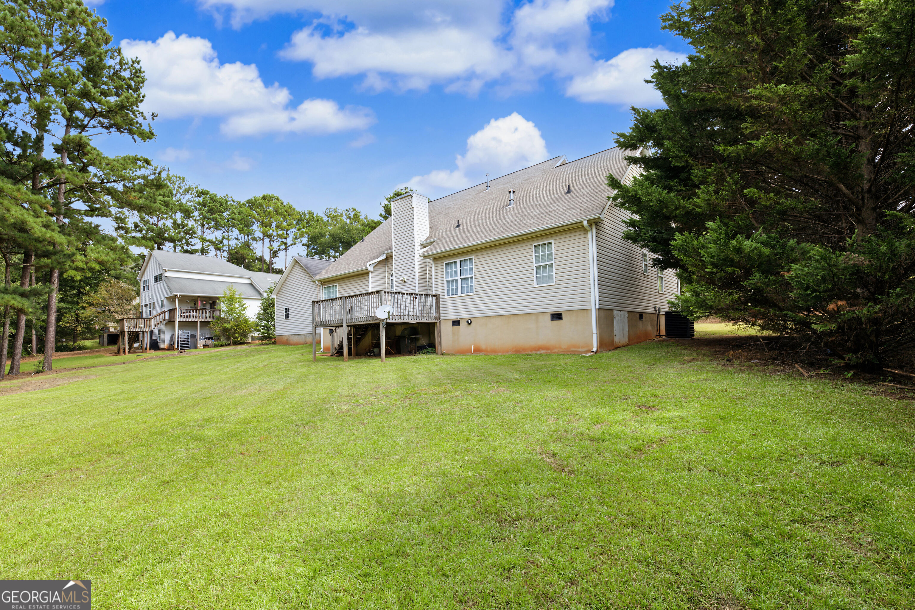 129 King Richard Drive Property Photo 36