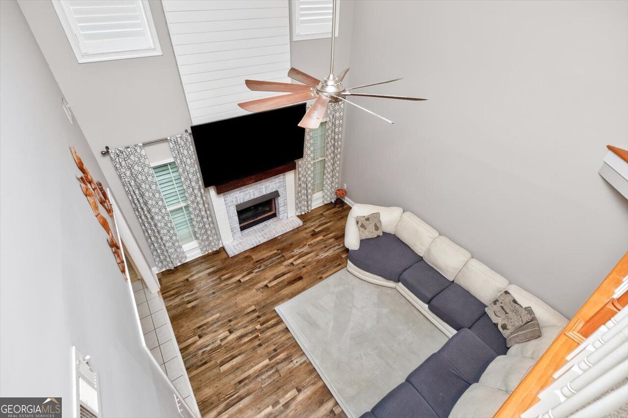 211 White Columns Drive Property Photo 16