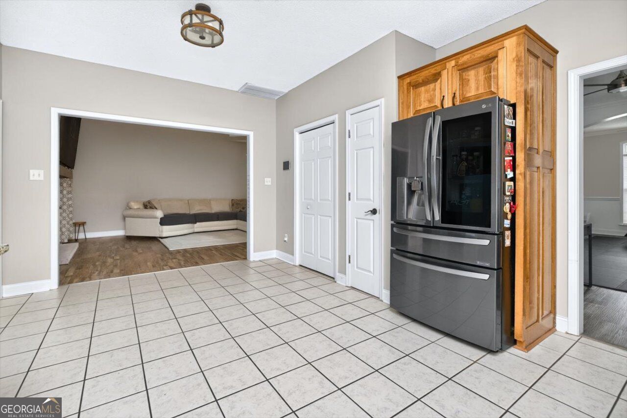 211 White Columns Drive Property Photo 24