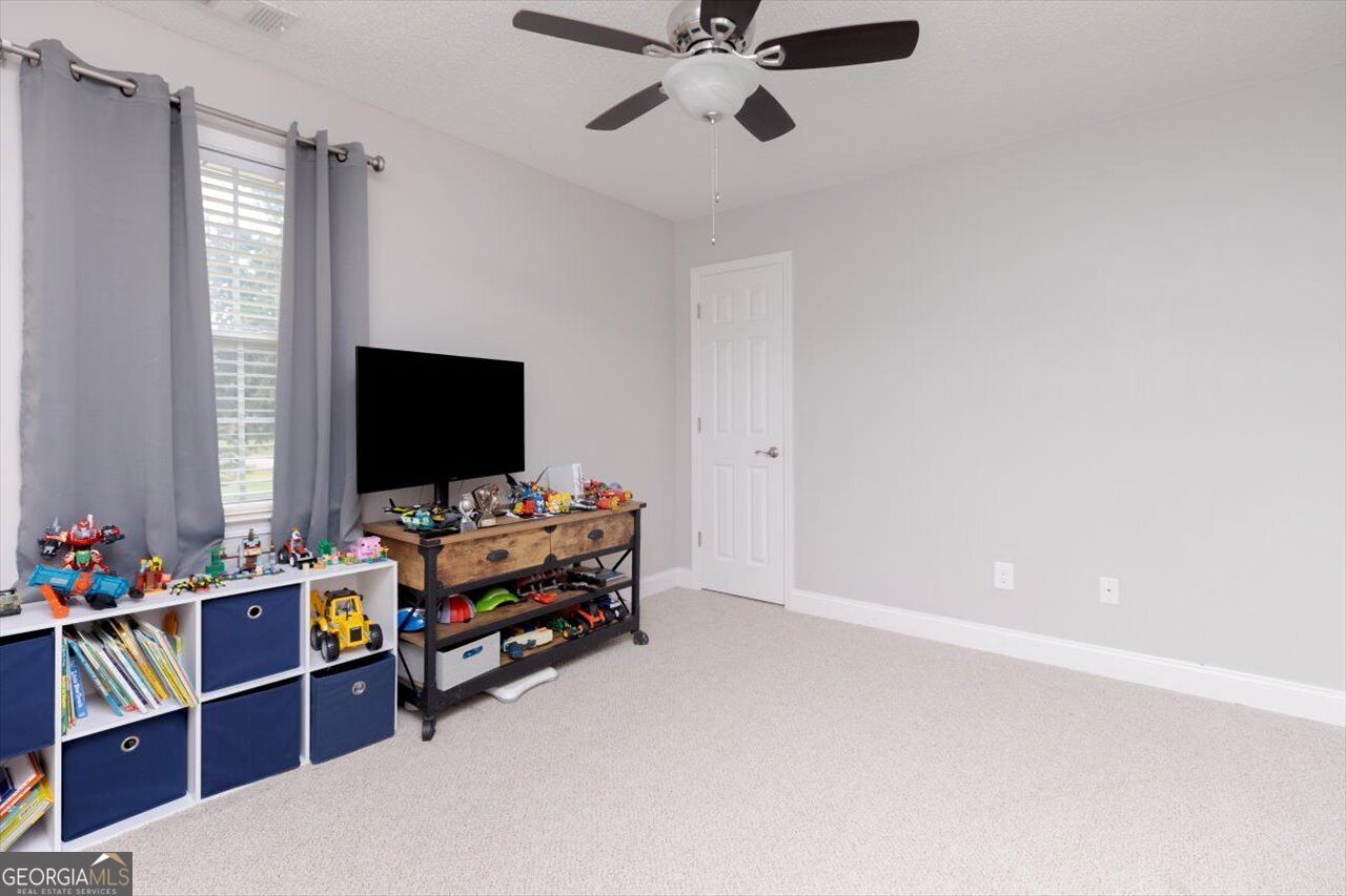 211 White Columns Drive Property Photo 33