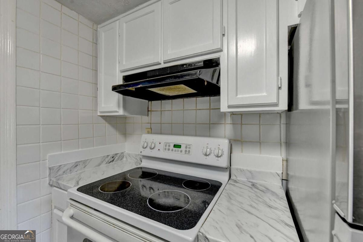 5607 Executive Way Property Photo 16