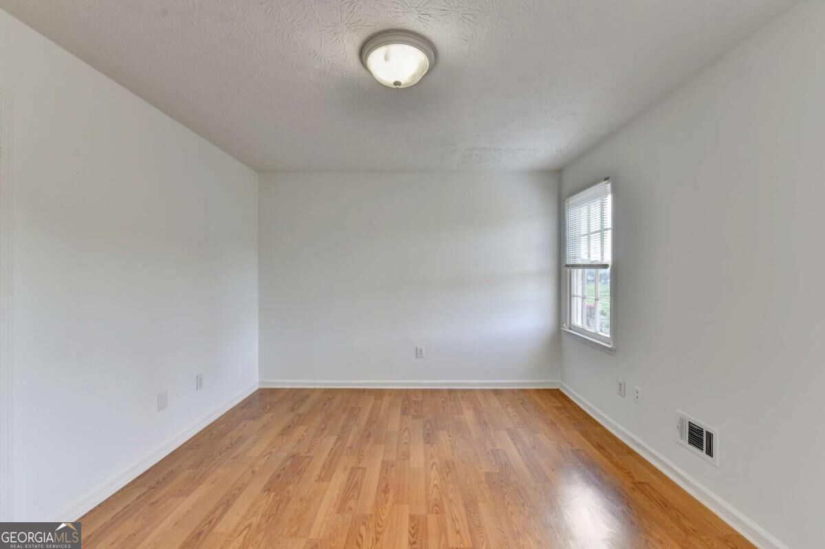 5607 Executive Way Property Photo 28