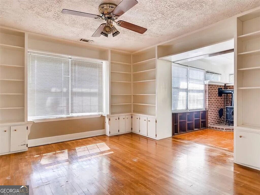 718 E Ponce De Leon Avenue Property Photo 3