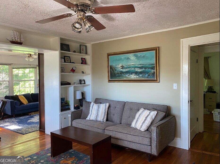 718 E Ponce De Leon Avenue Property Photo 6