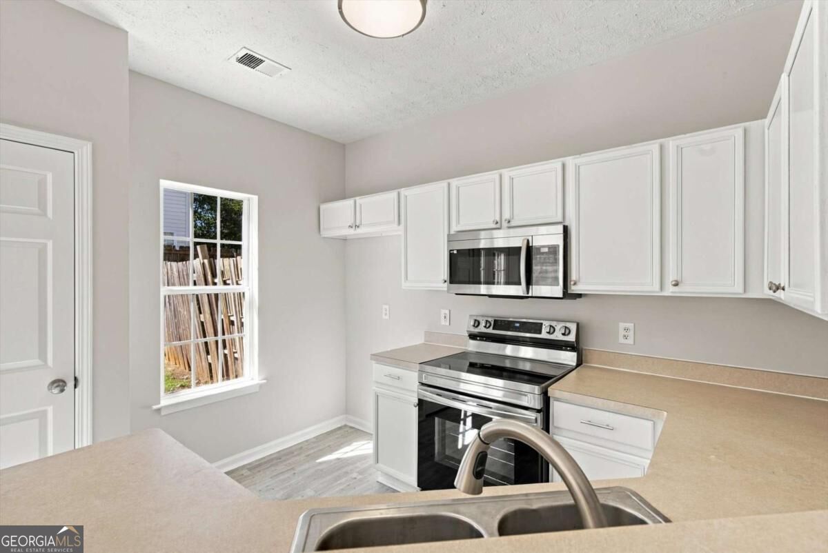 104 Benfield Circle Property Photo 12