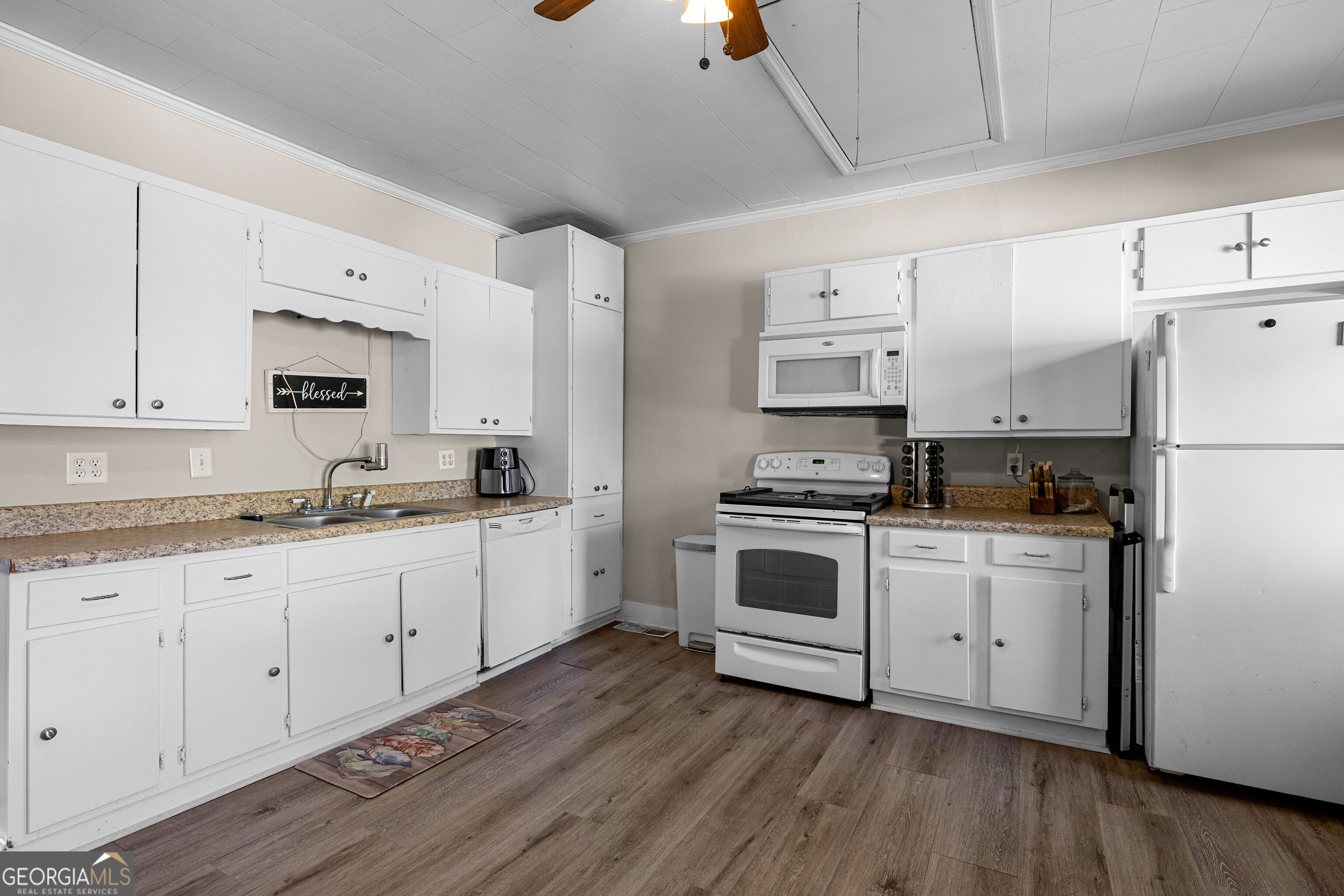 108 Maple Street Property Photo 13