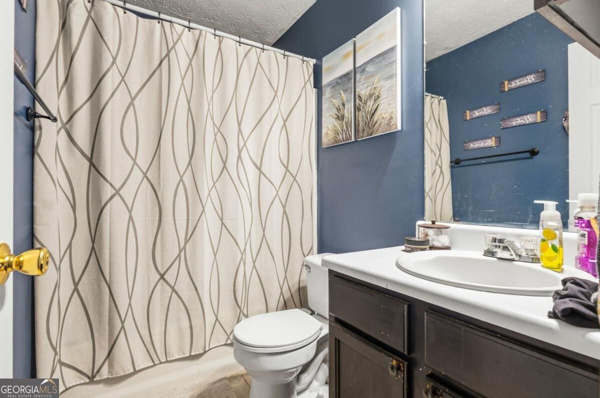 2228 Asquith Avenue Sw Property Photo 8
