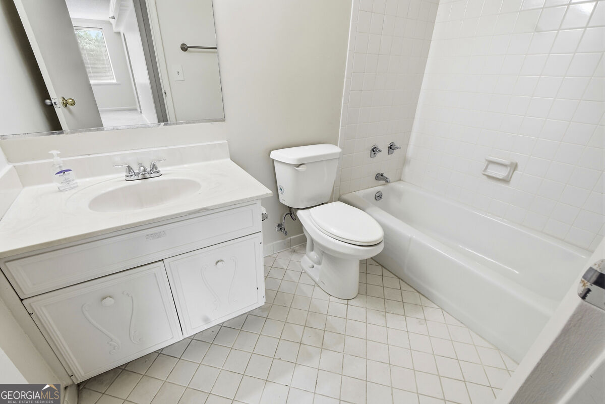 2479 Peachtree Road Ne Apt 317 Property Photo 22