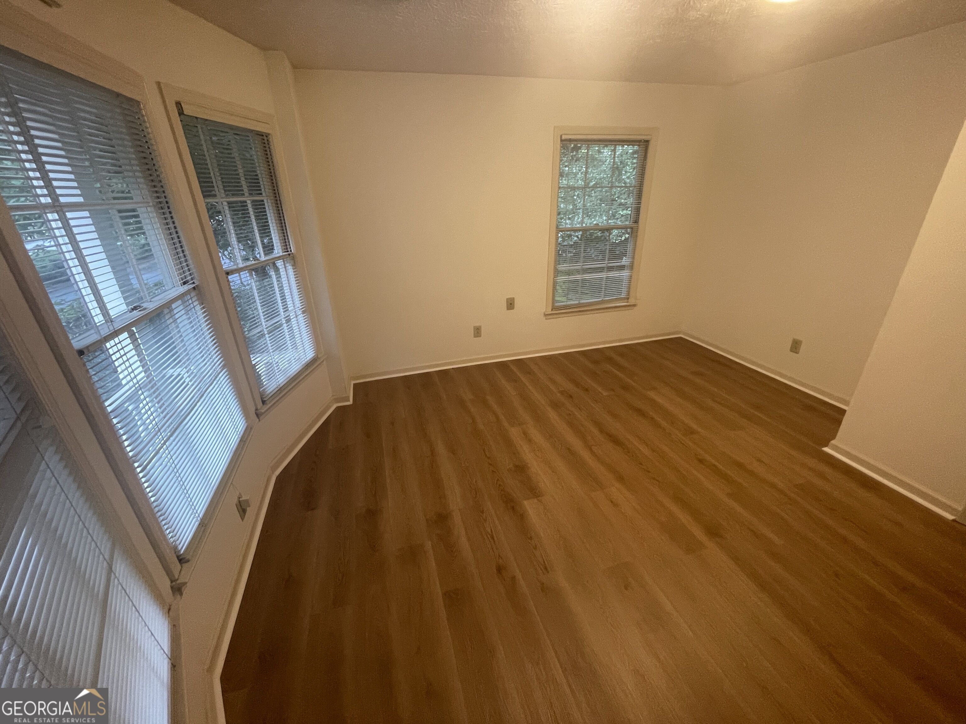783 Holcomb Bridge Road Property Photo 6