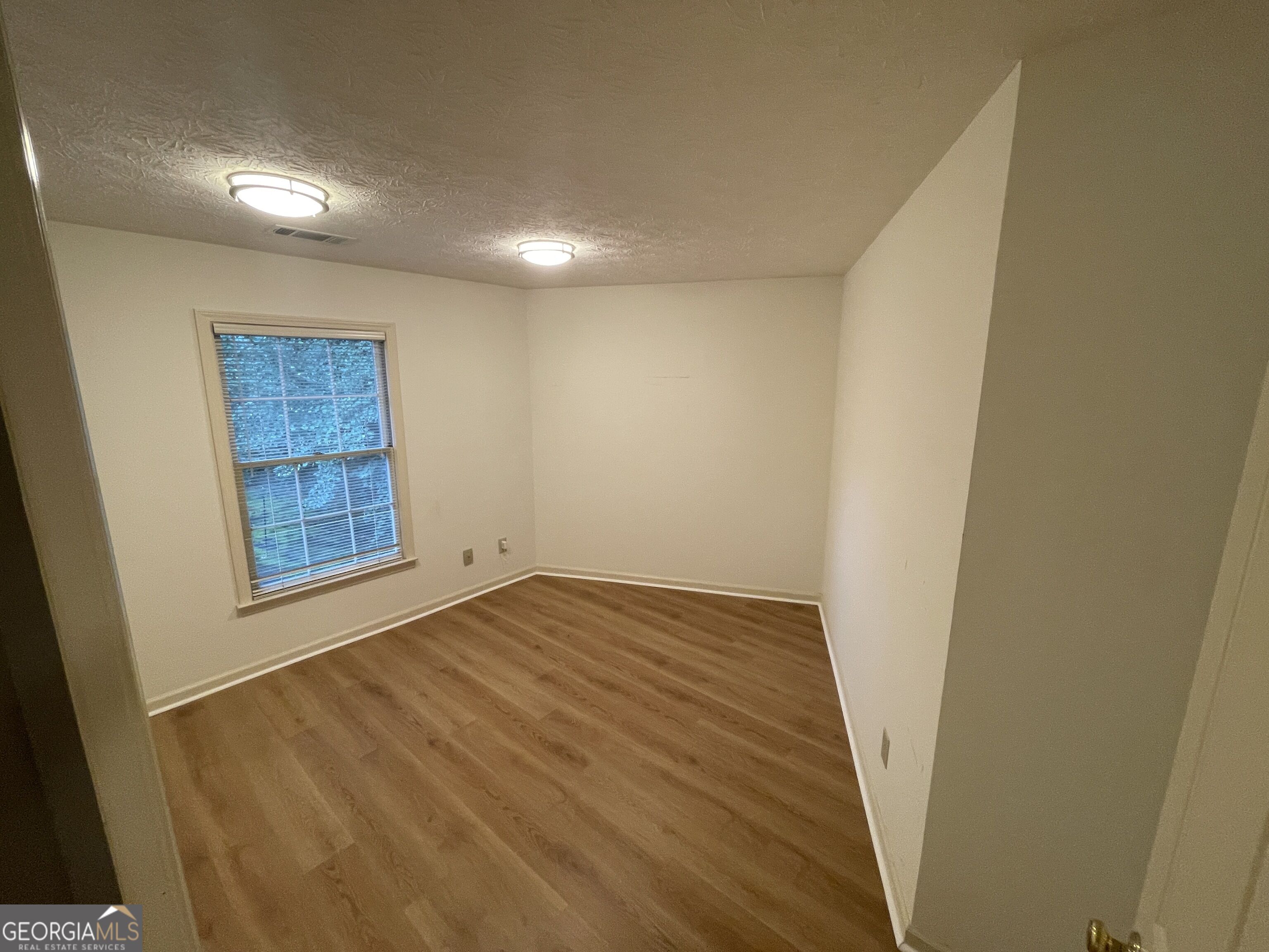 783 Holcomb Bridge Road Property Photo 7