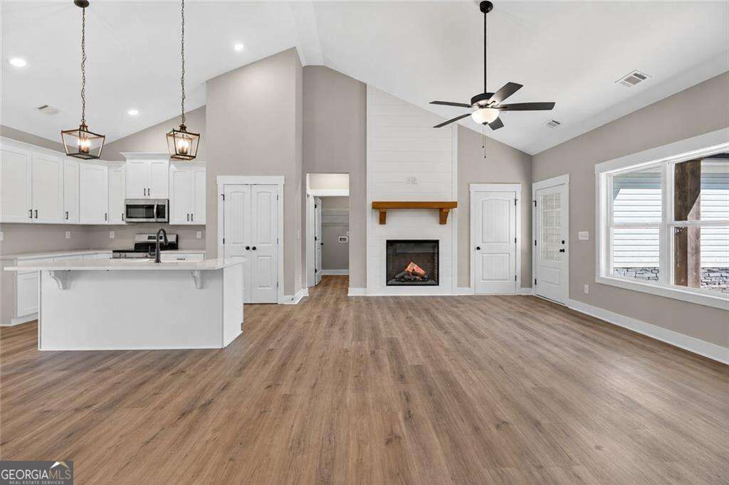 698 Carter Mountain Road Property Photo 12