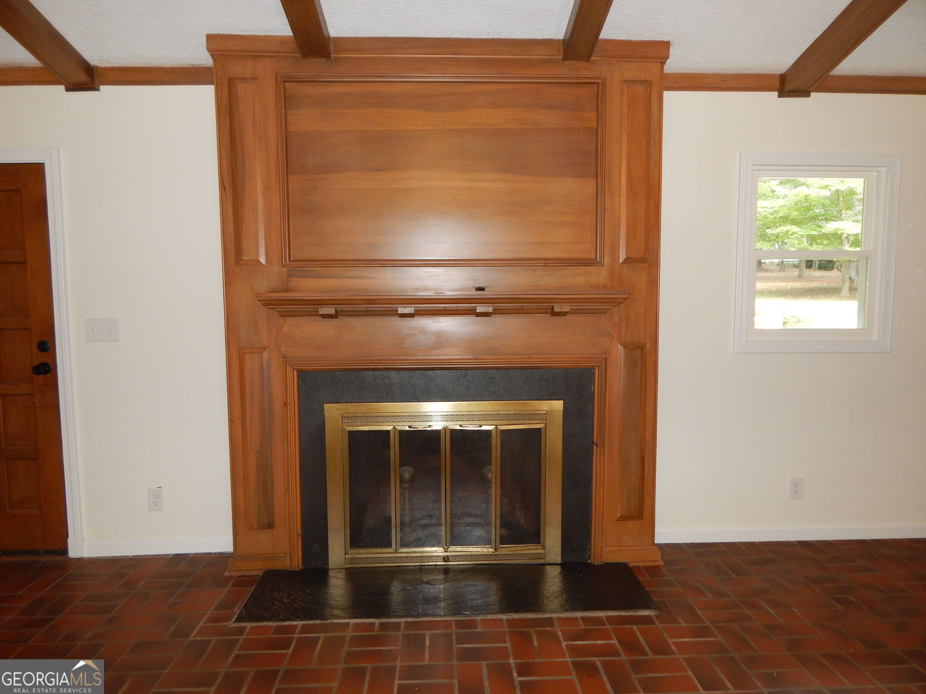 887 Cameron Mill Road Property Photo 3