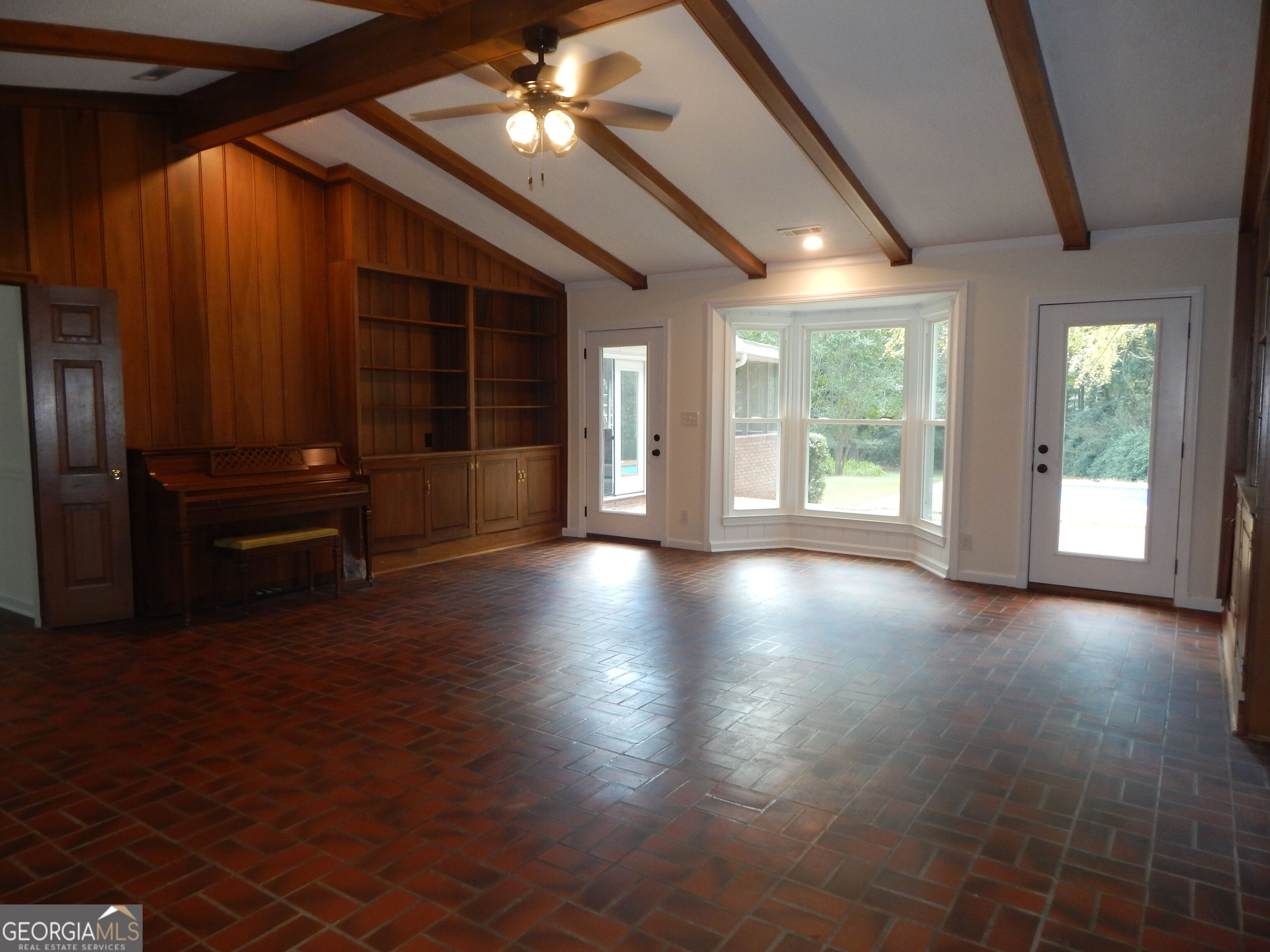 887 Cameron Mill Road Property Photo 4