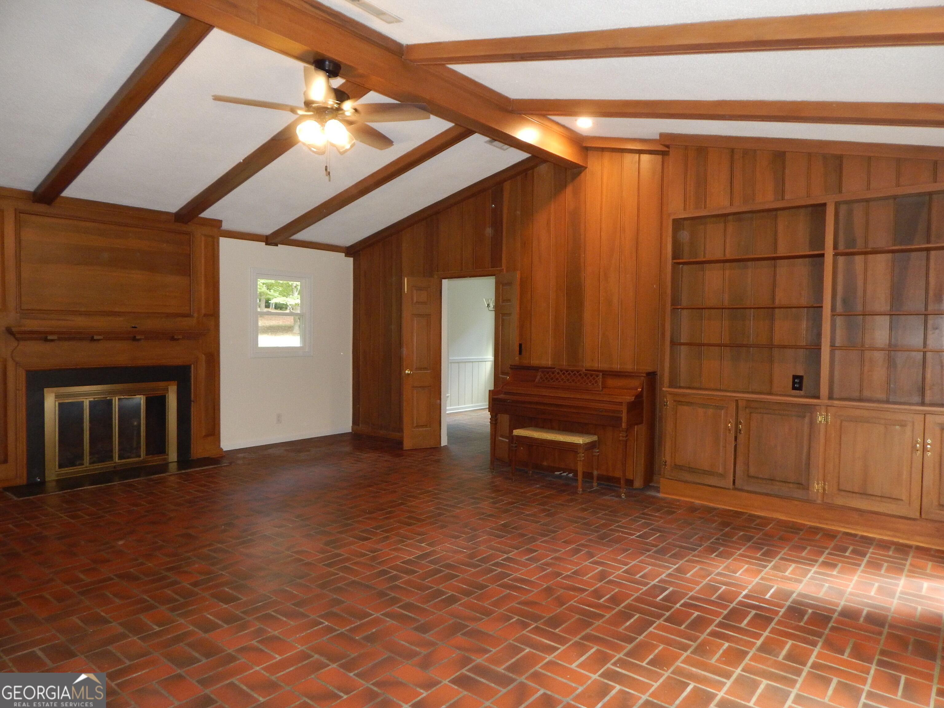 887 Cameron Mill Road Property Photo 5