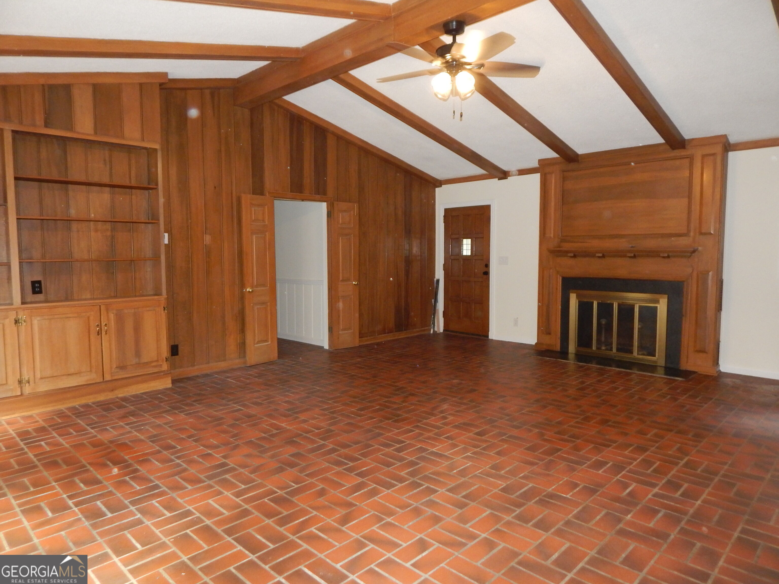 887 Cameron Mill Road Property Photo 6