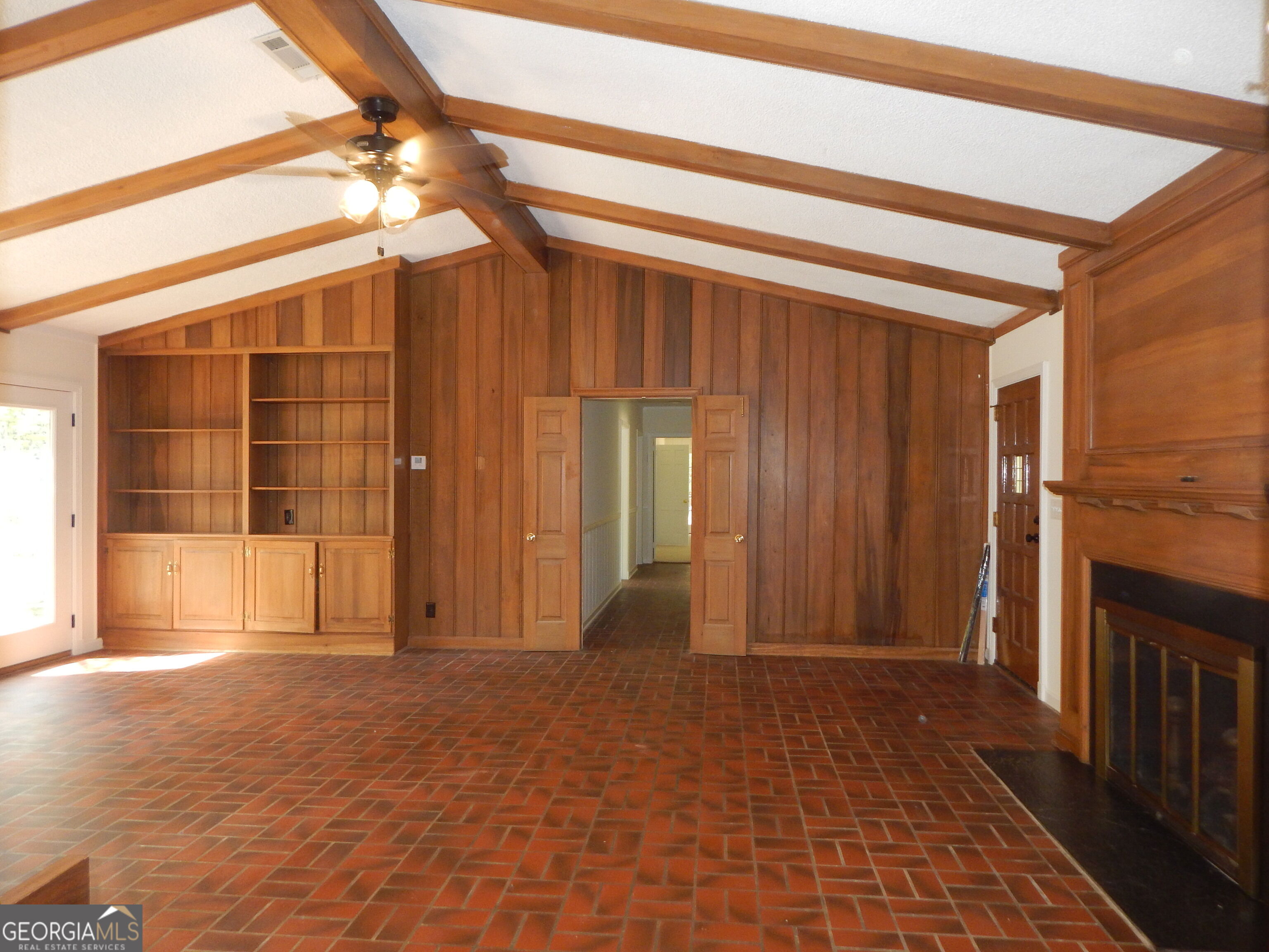 887 Cameron Mill Road Property Photo 7