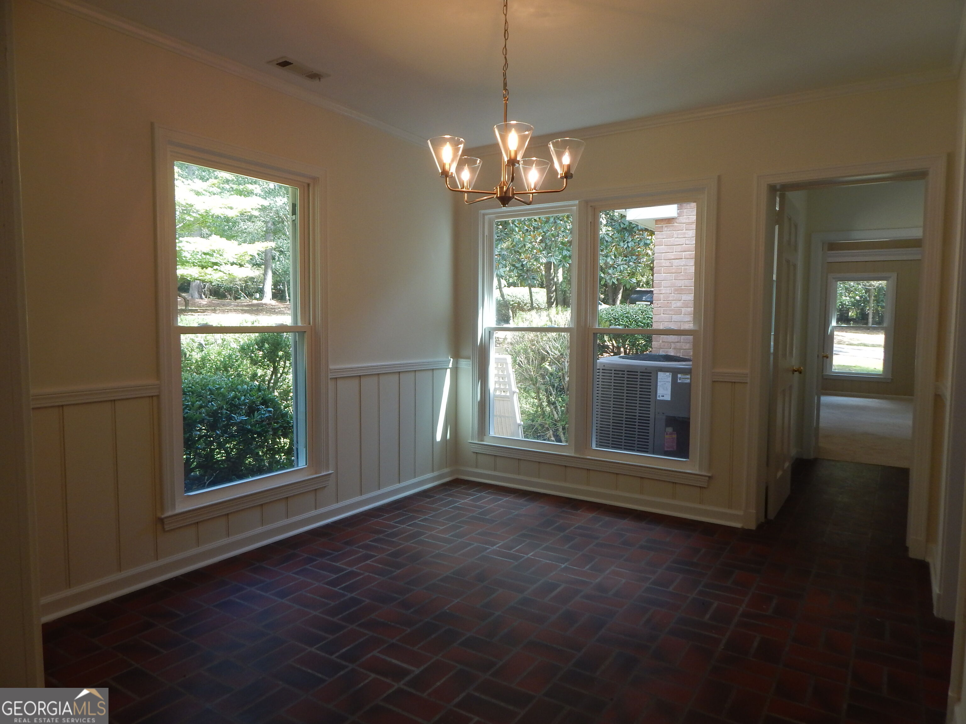 887 Cameron Mill Road Property Photo 8