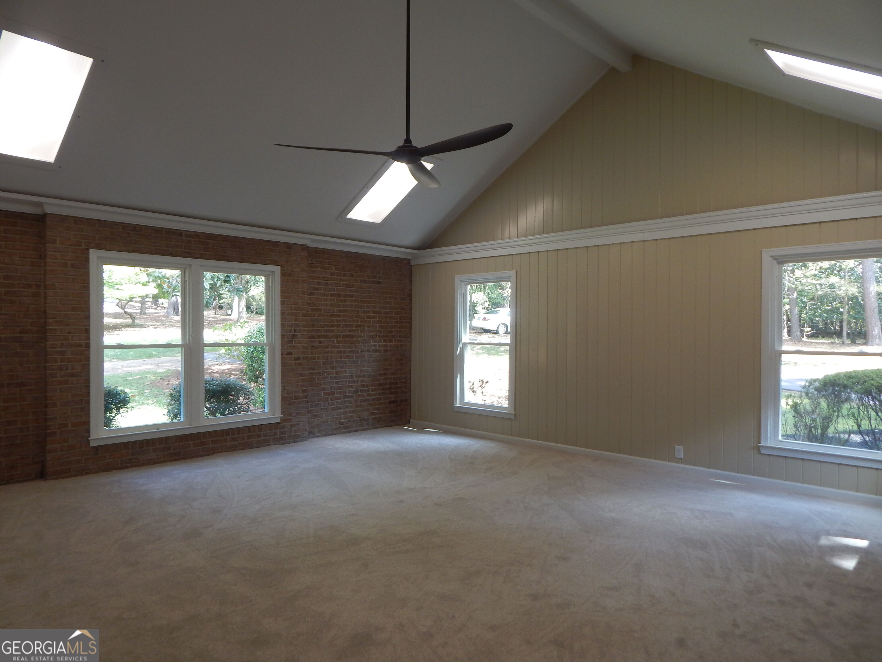 887 Cameron Mill Road Property Photo 11