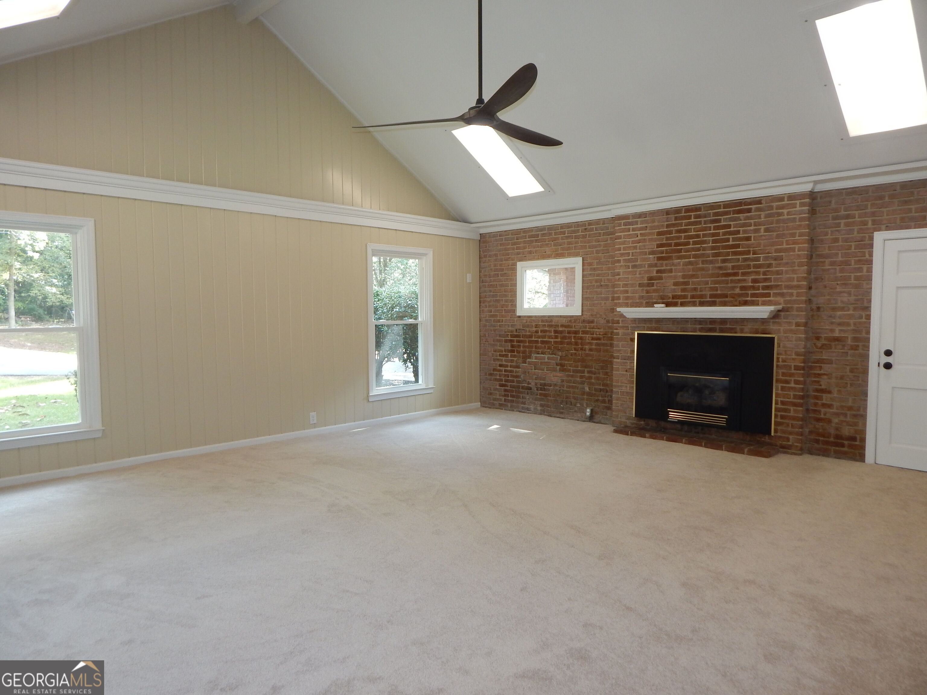 887 Cameron Mill Road Property Photo 14