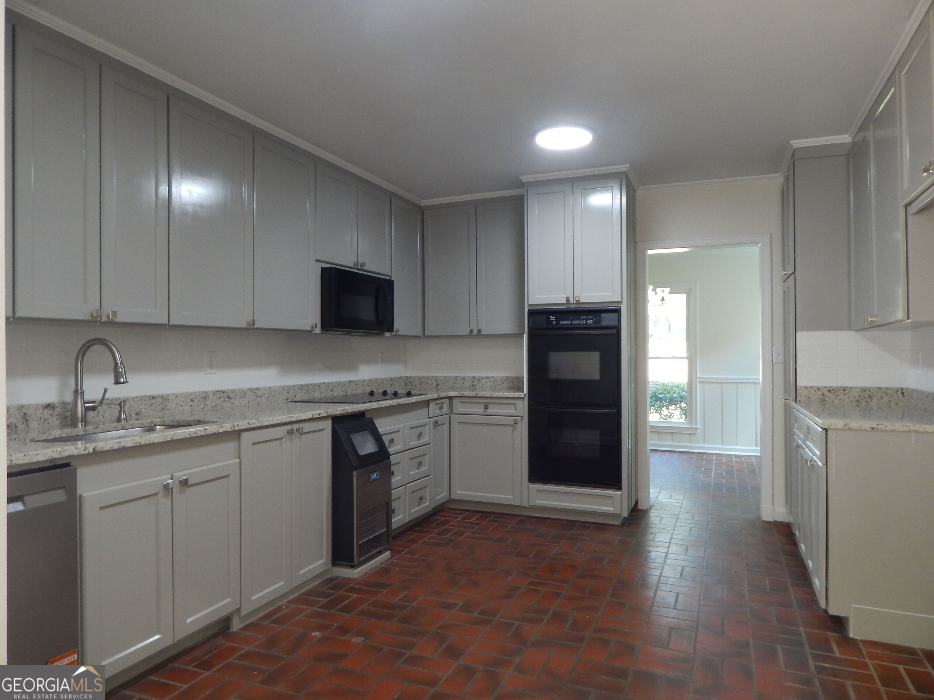 887 Cameron Mill Road Property Photo 15