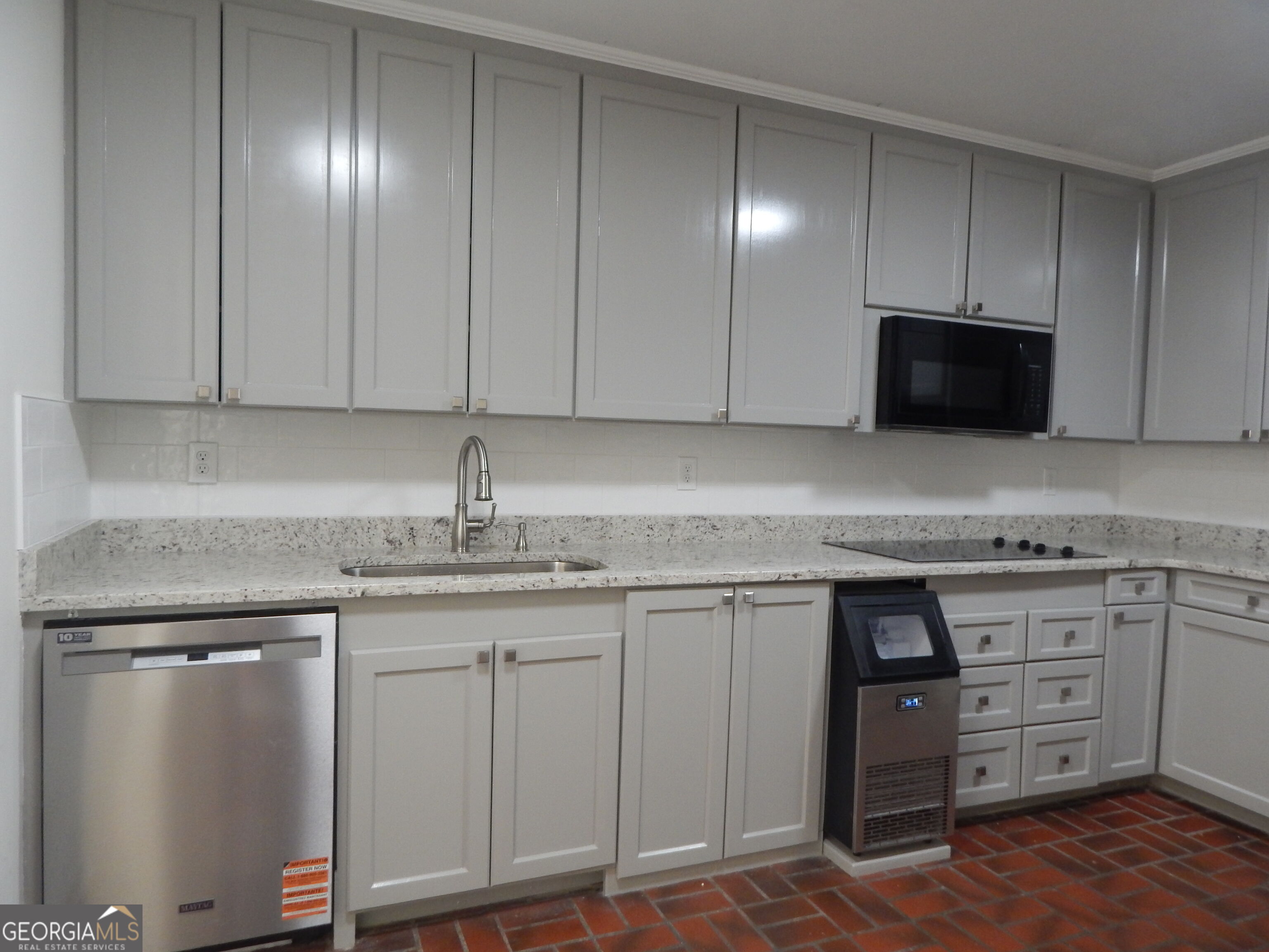 887 Cameron Mill Road Property Photo 16