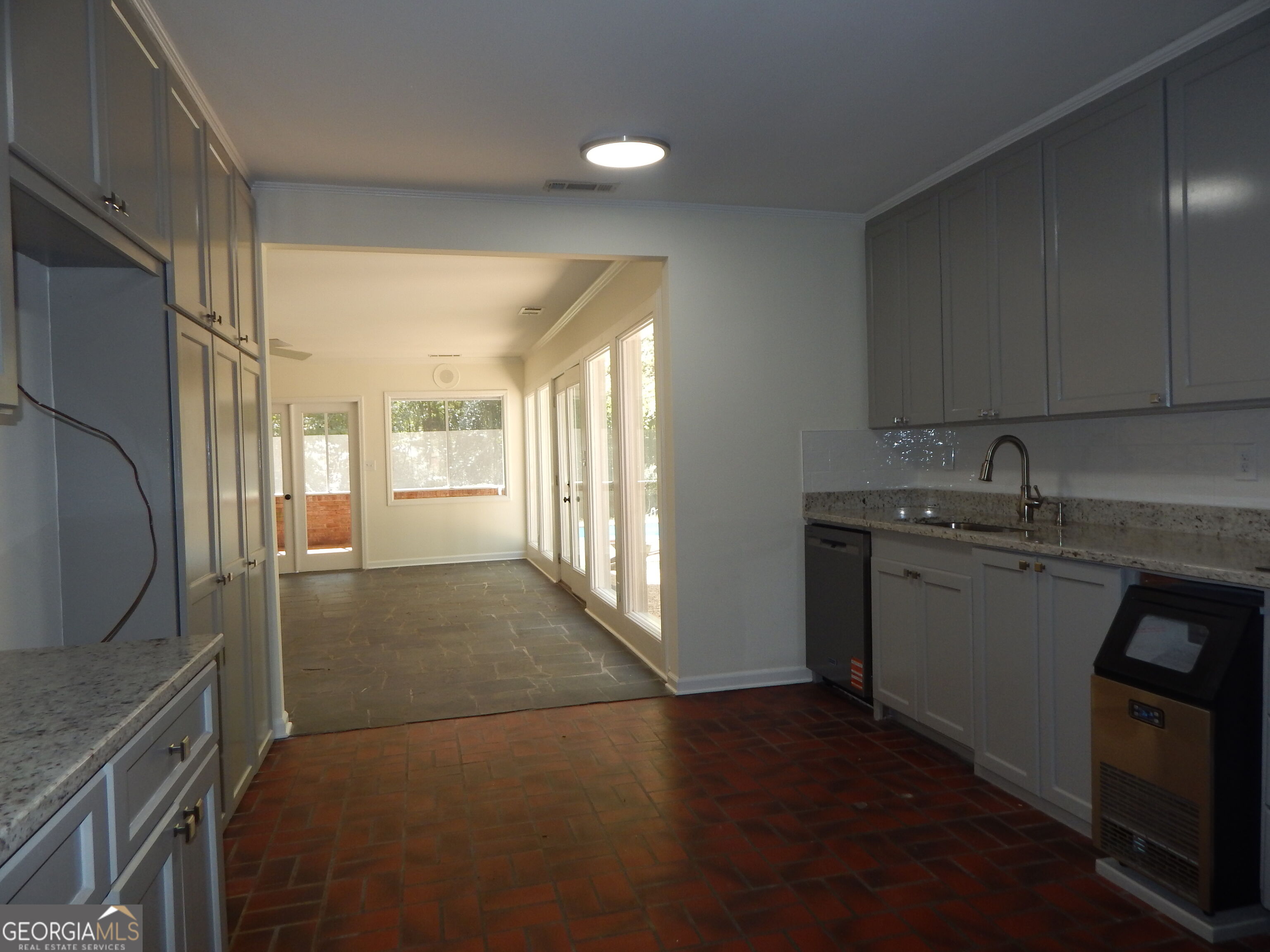 887 Cameron Mill Road Property Photo 18