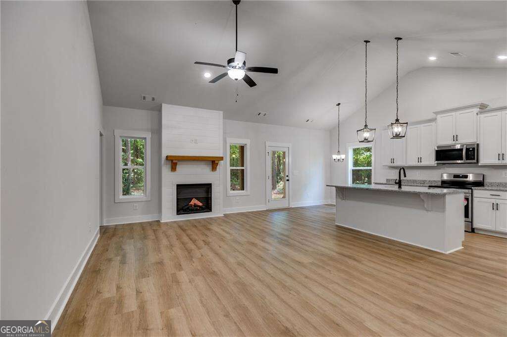 700 Carter Mountain Road Property Photo 10