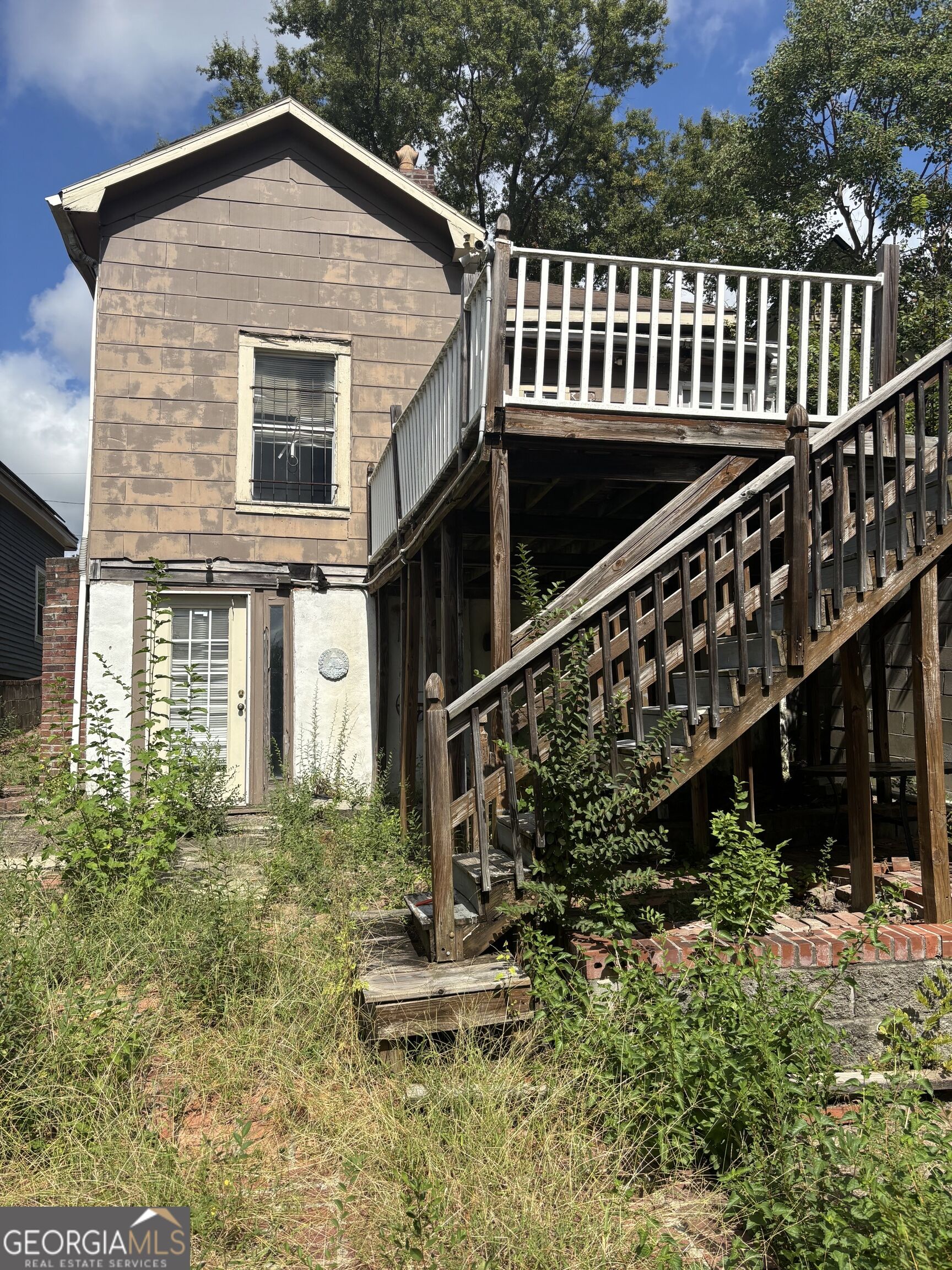 986 Maple Street Property Photo 5