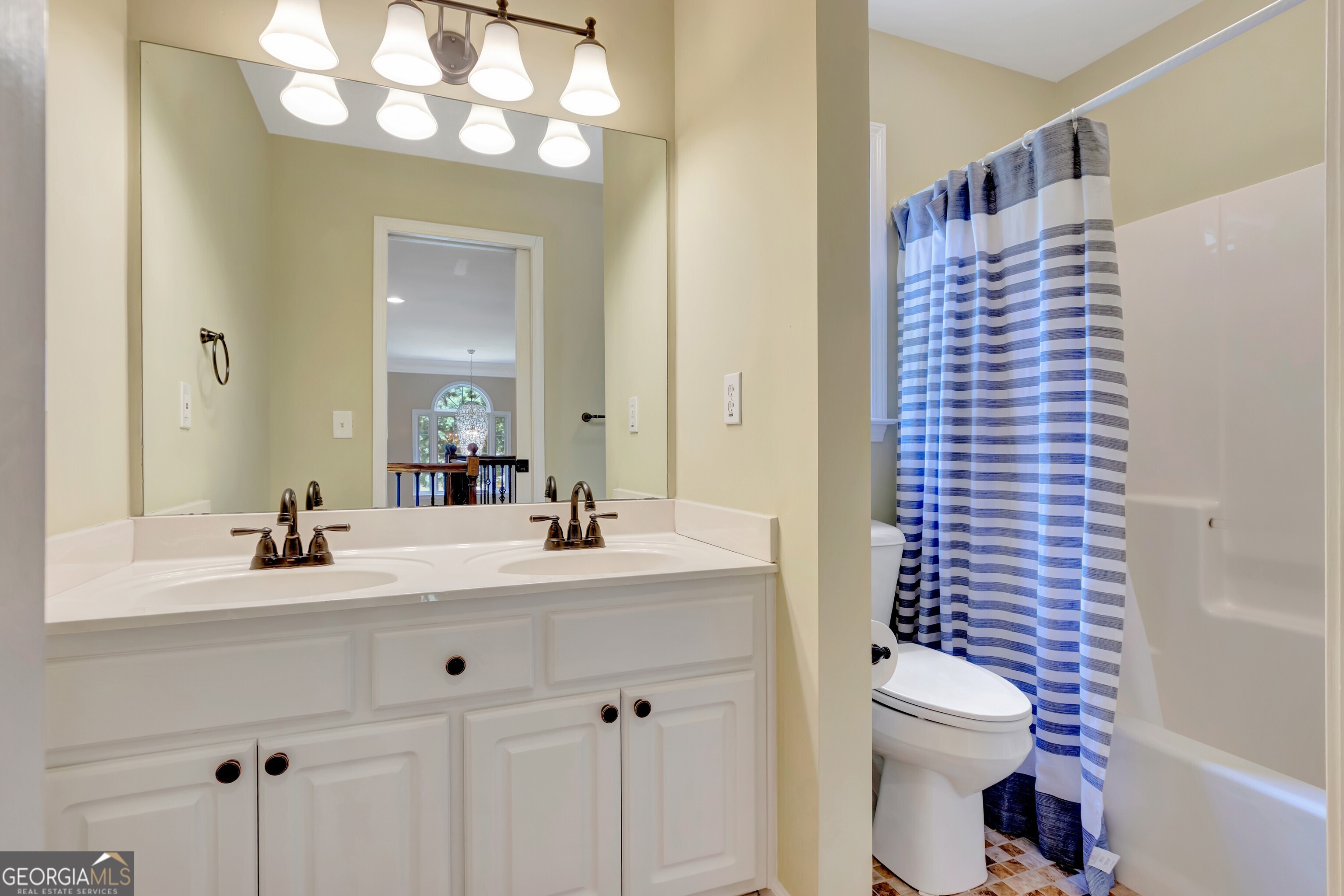 105 Arlington Tr Property Photo 37
