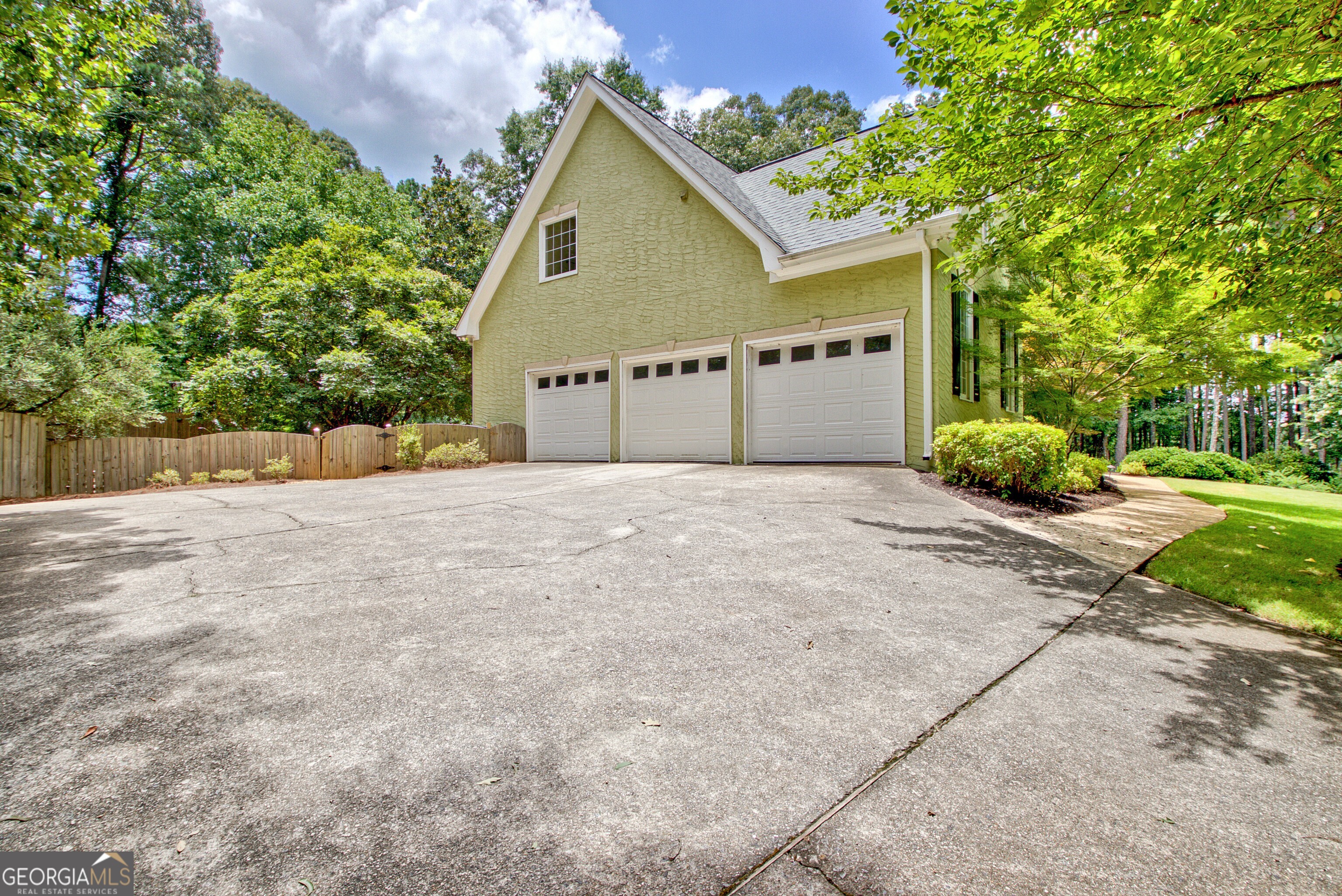 105 Arlington Tr Property Photo 49