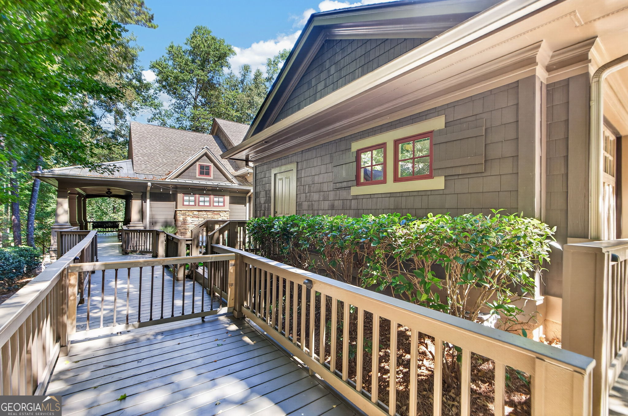 1041 Lockets Trail Property Photo 4