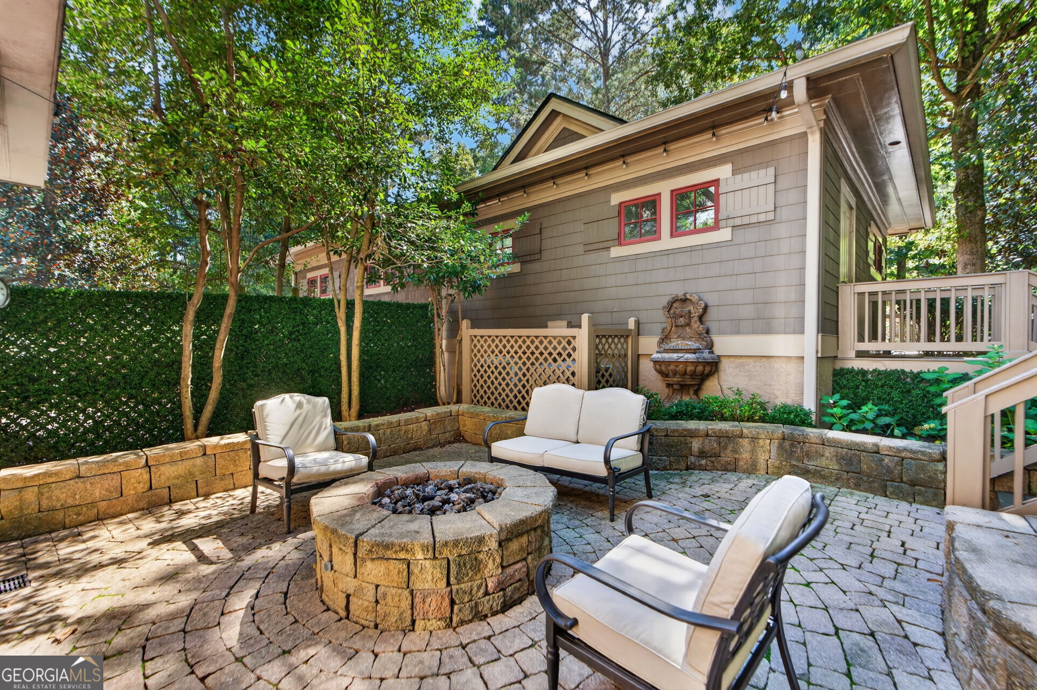 1041 Lockets Trail Property Photo 7