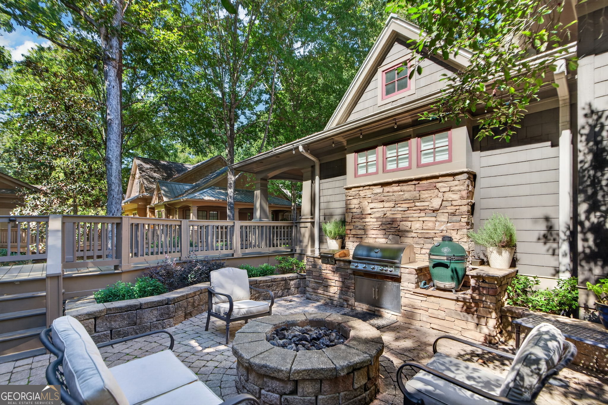 1041 Lockets Trail Property Photo 9