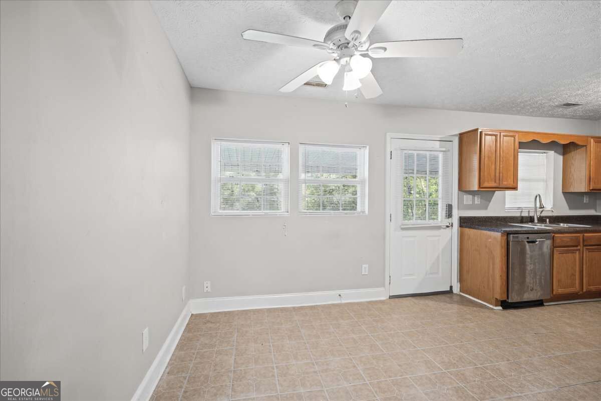 15 Roper Road Property Photo 8