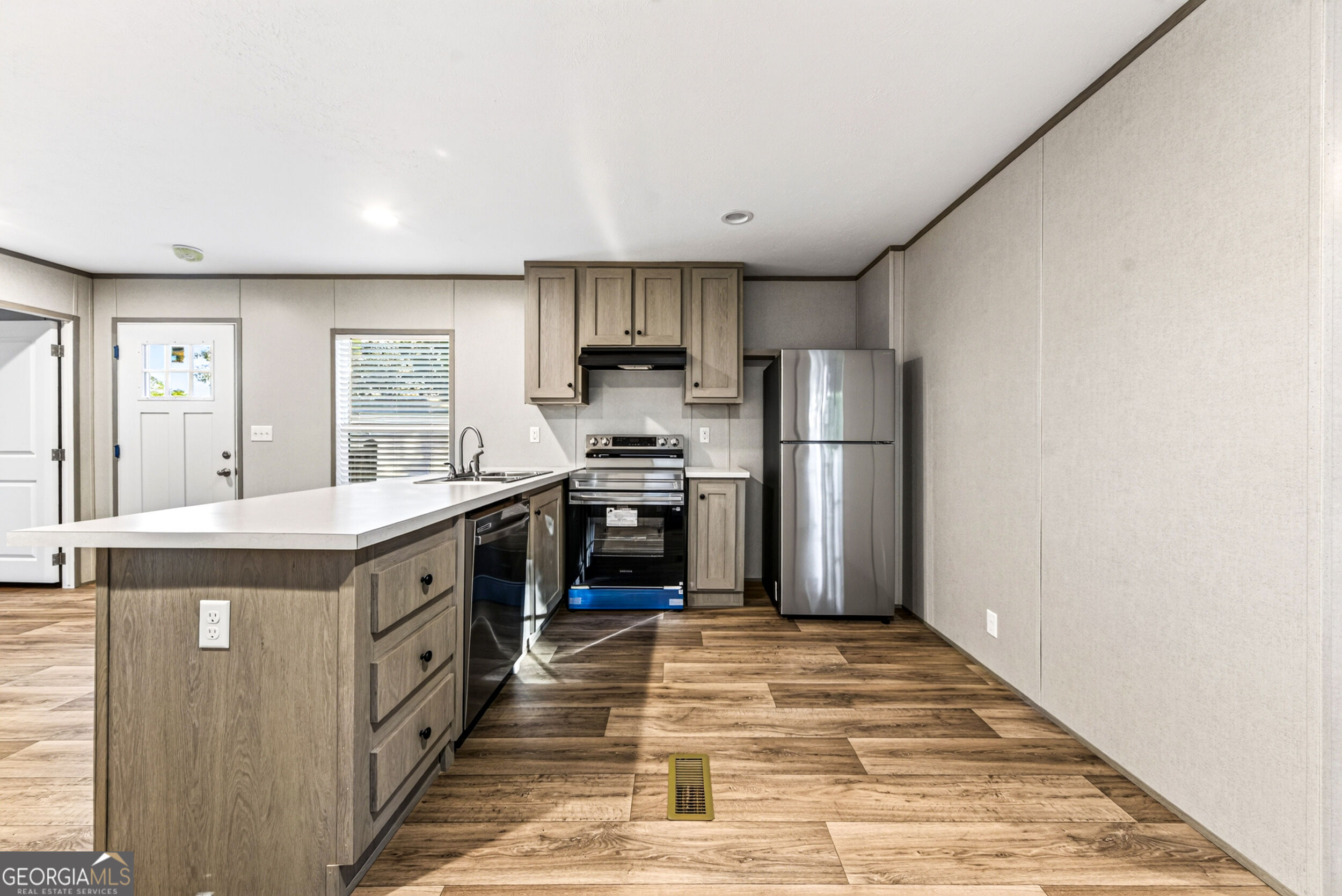 61 Bennys Drive Property Photo 6