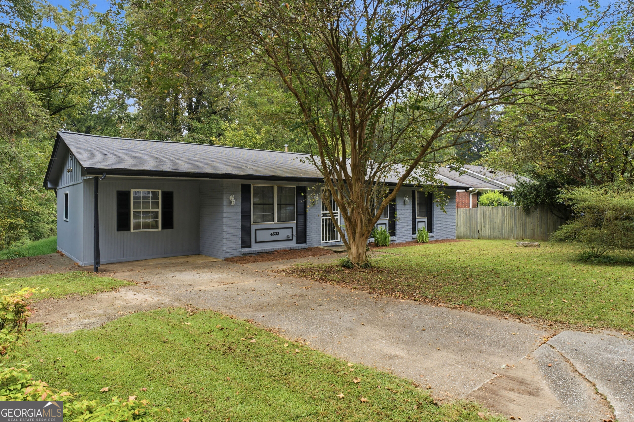 4533 Richard Road Property Photo 3