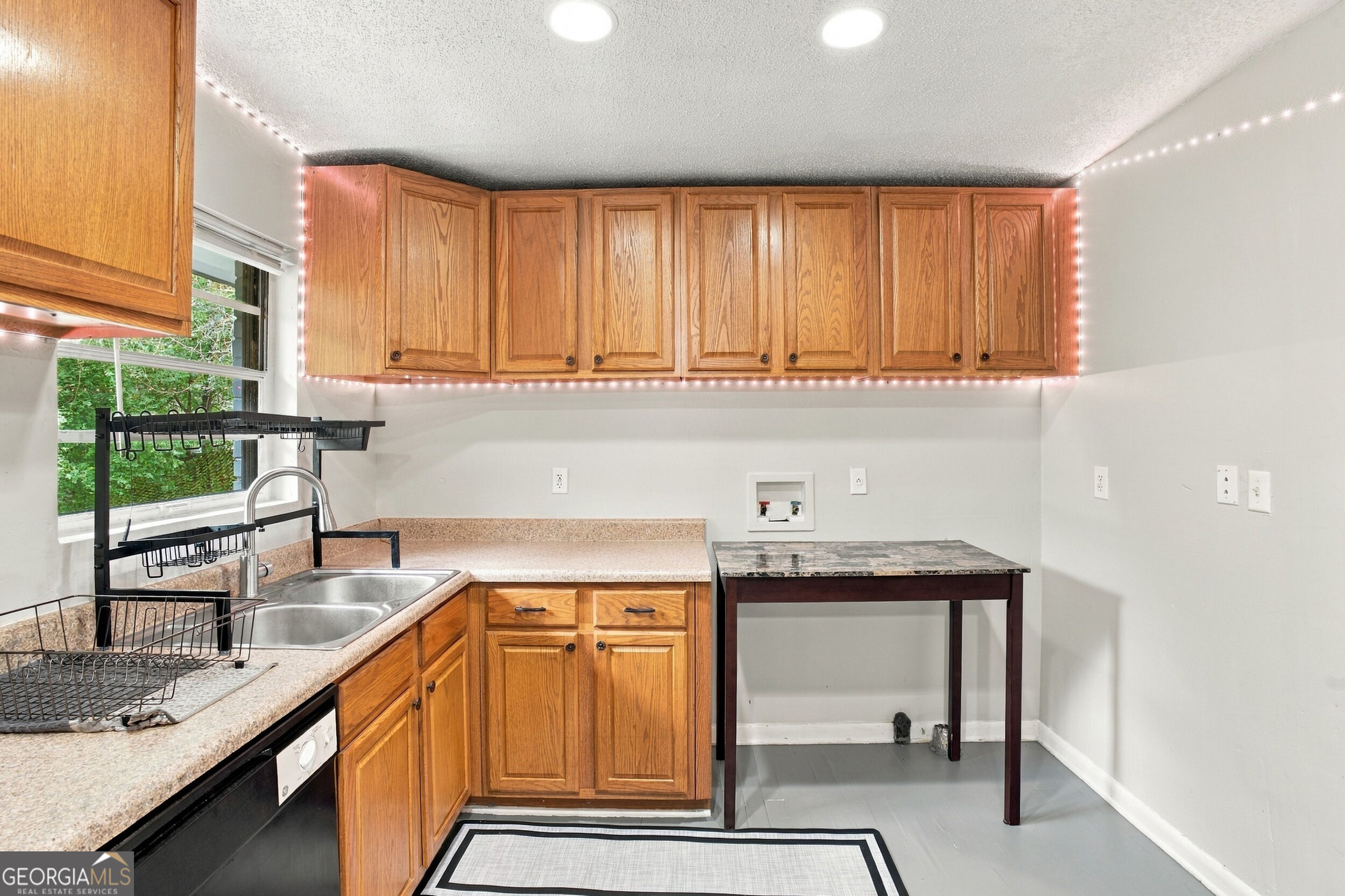 4533 Richard Road Property Photo 14