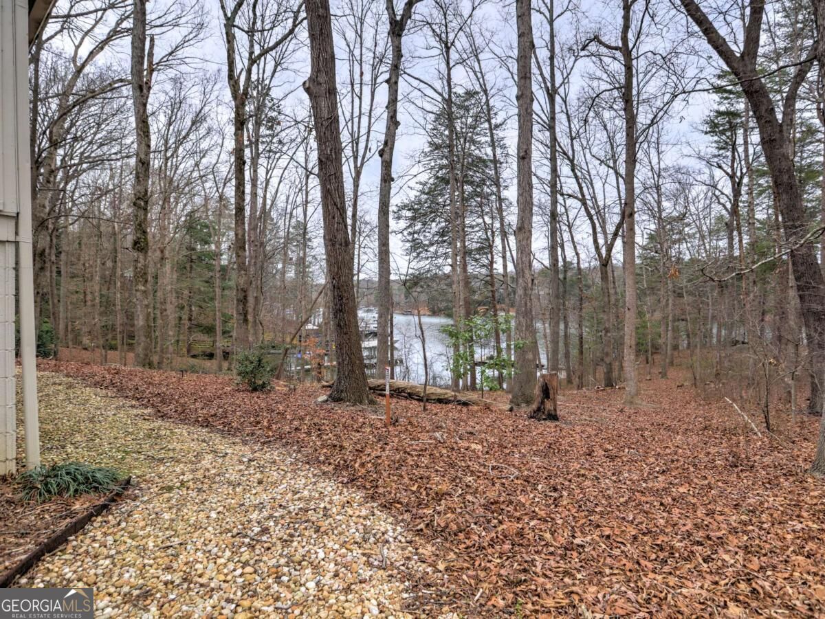 5465 Honeysuckle Trail Property Photo 4