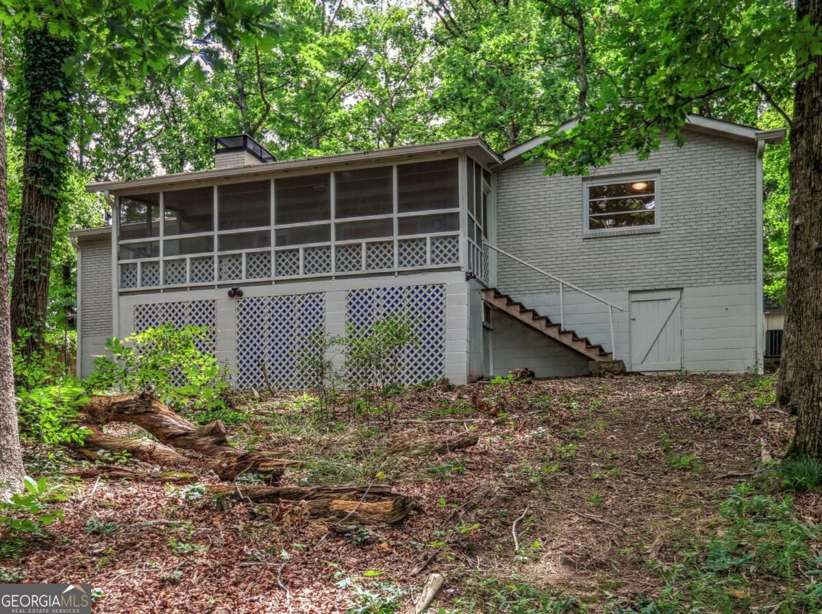 5465 Honeysuckle Trail Property Photo 14
