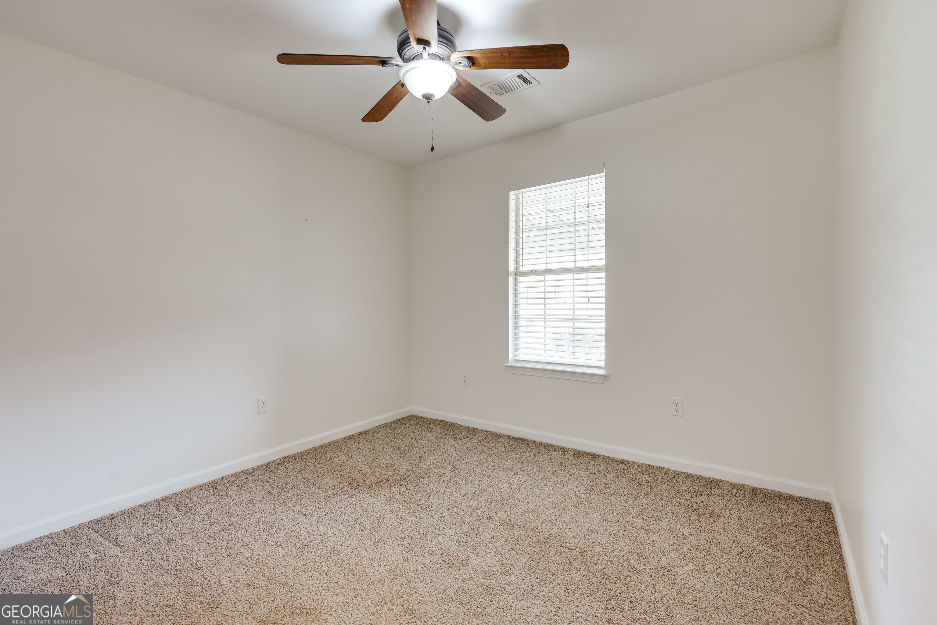 1021 Jessica Way Property Photo 15